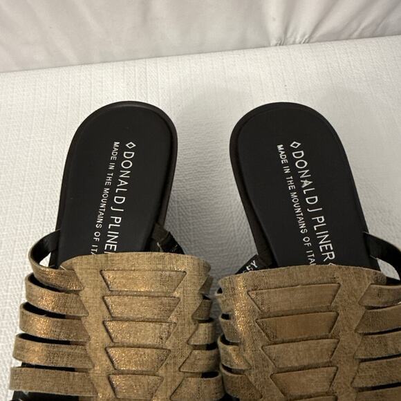 Donald J Pliner Cissy Wedge Sandal 6.5 Gold Sparkle Leather Italian Platform - Picture 4 of 10